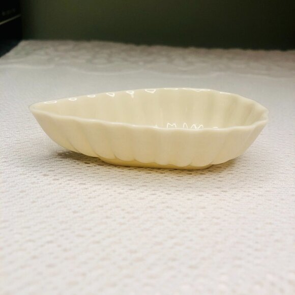 Belleek Vintage Open Salt Cellar Dish Teardrop Fluted 6th Mark 3rd Green - Picture 3 of 16